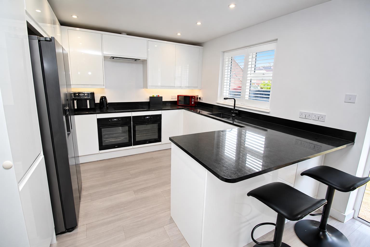 Simons Close, Tilehurst, Reading